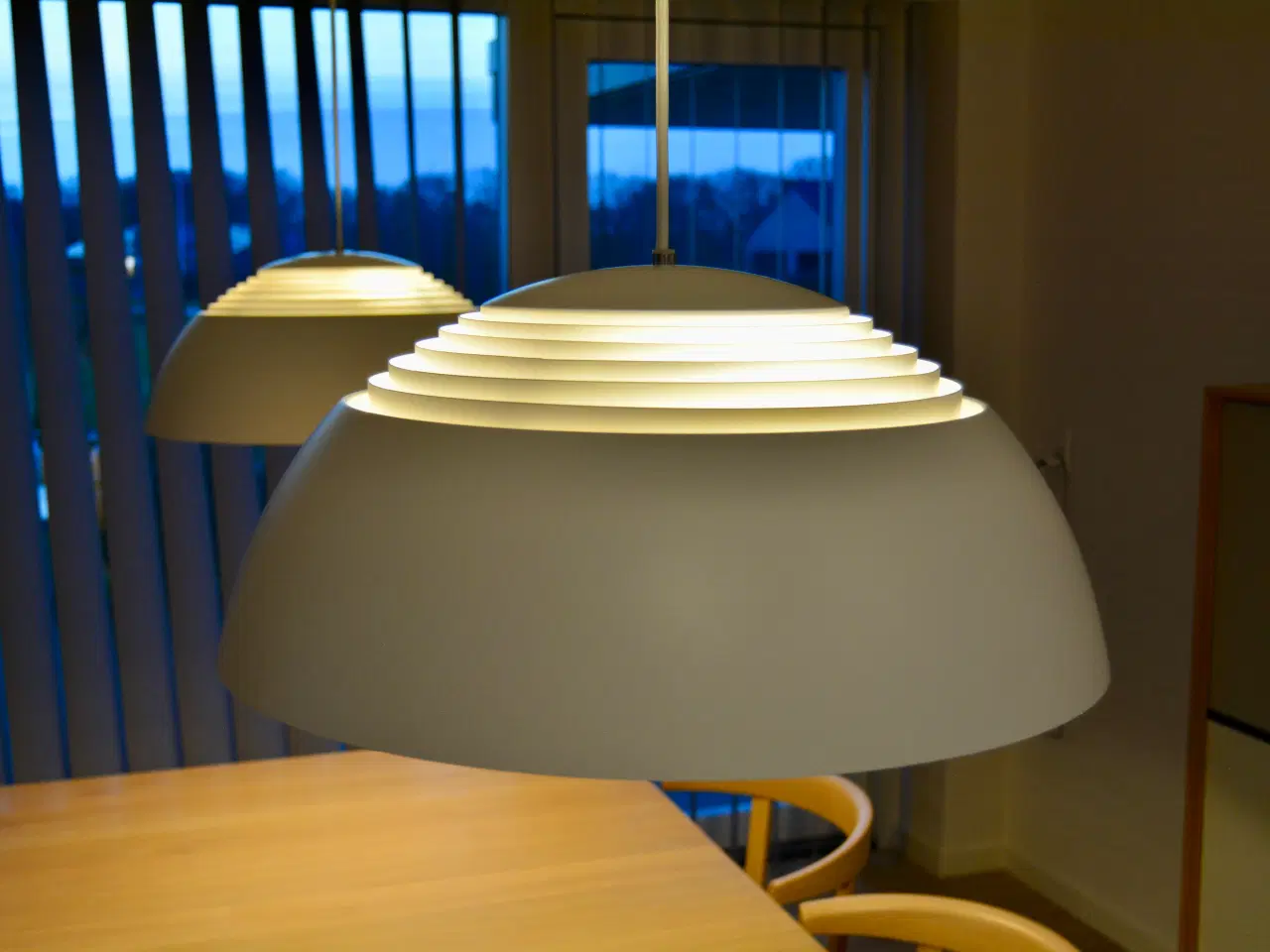 Billede 4 - AJ Royal pendler (2 stk.)