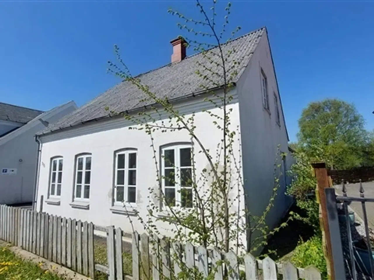 Billede 1 - Villa med egen have i Svendborg