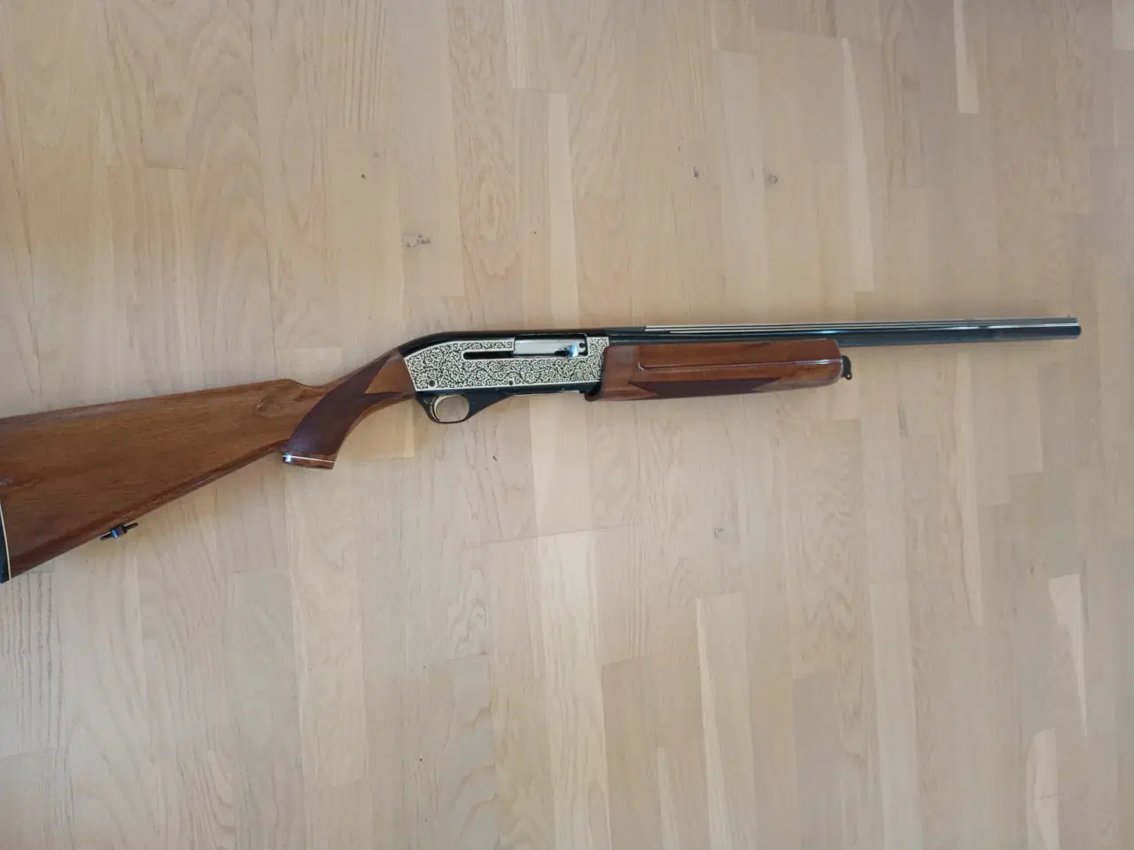 Billede 1 - Halvautomatisk haglgevær (special model)