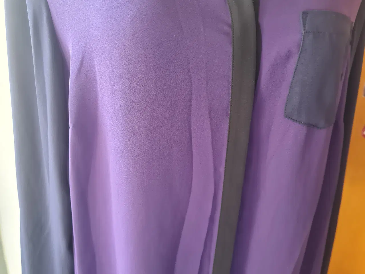Billede 4 - Skjorte str 46 fra H&M 