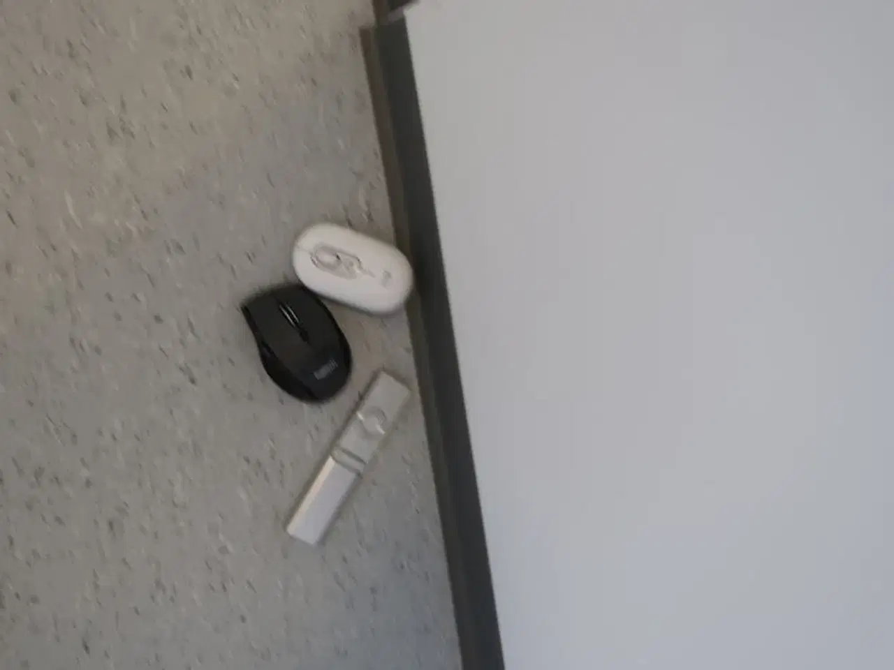 Billede 3 - Fjernsyn SAMSUNG med soundbar YEALINK