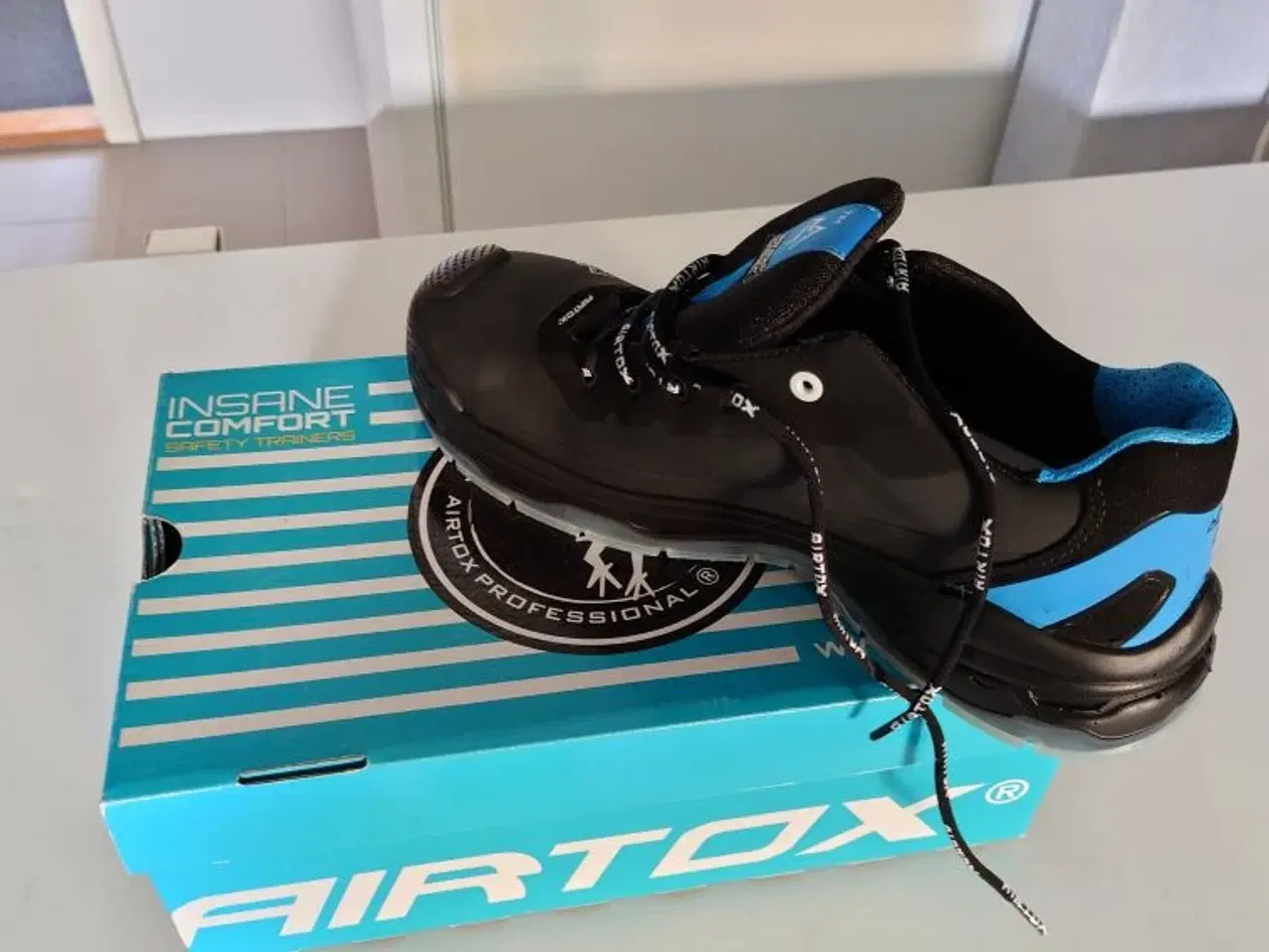 Billede 6 - Airtox sikkerhedssko str. 44 nye