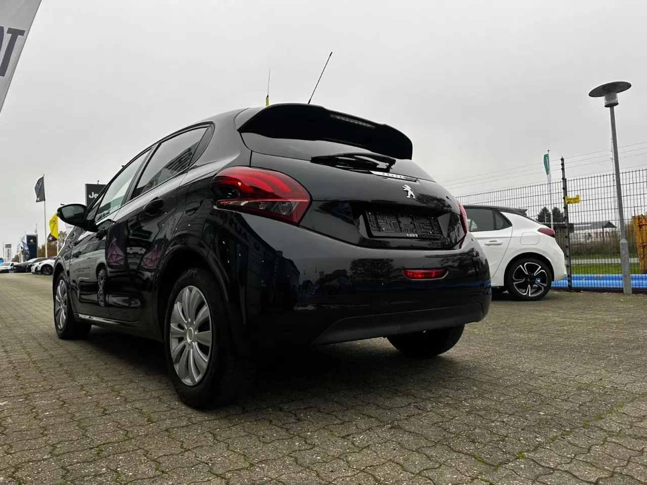 Billede 6 - Peugeot 208 1,6 BlueHDi 100 Envy Sky