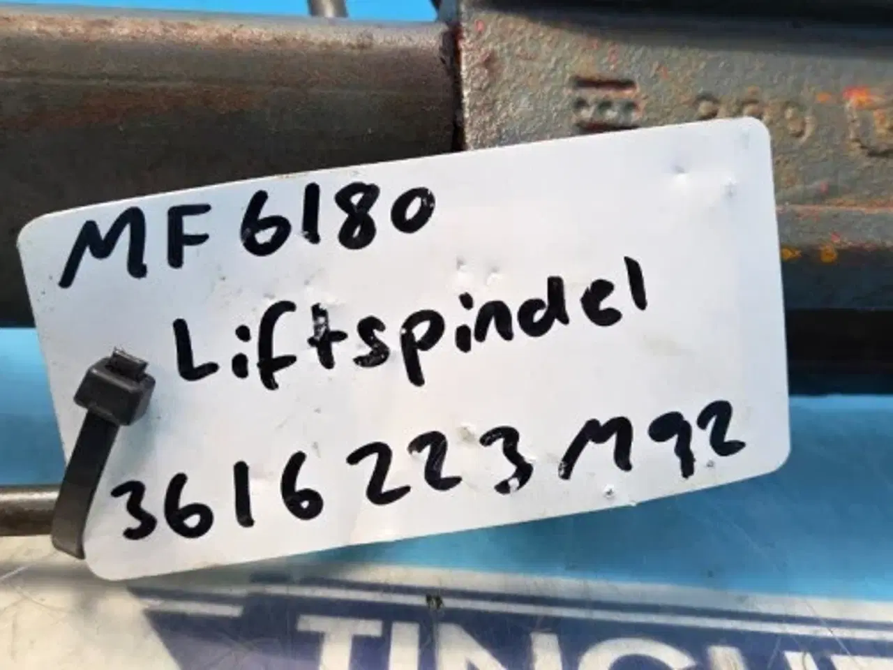 Billede 2 - Massey Ferguson 6180 Liftspindel 3616223M92