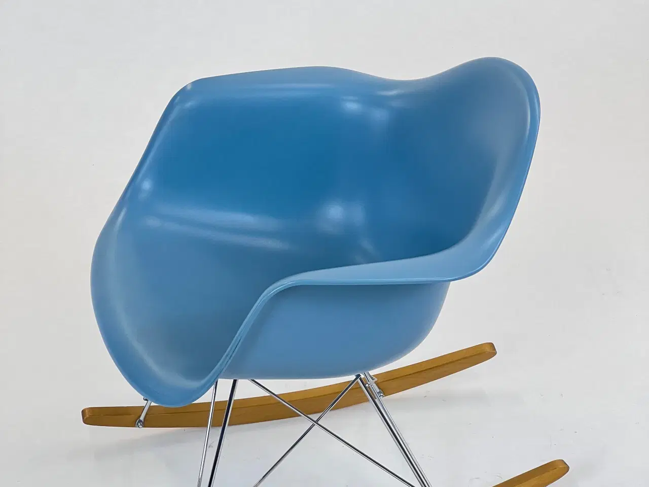 Billede 5 - Sæt af to Vitra Eames Plastic Armchairs RAR
