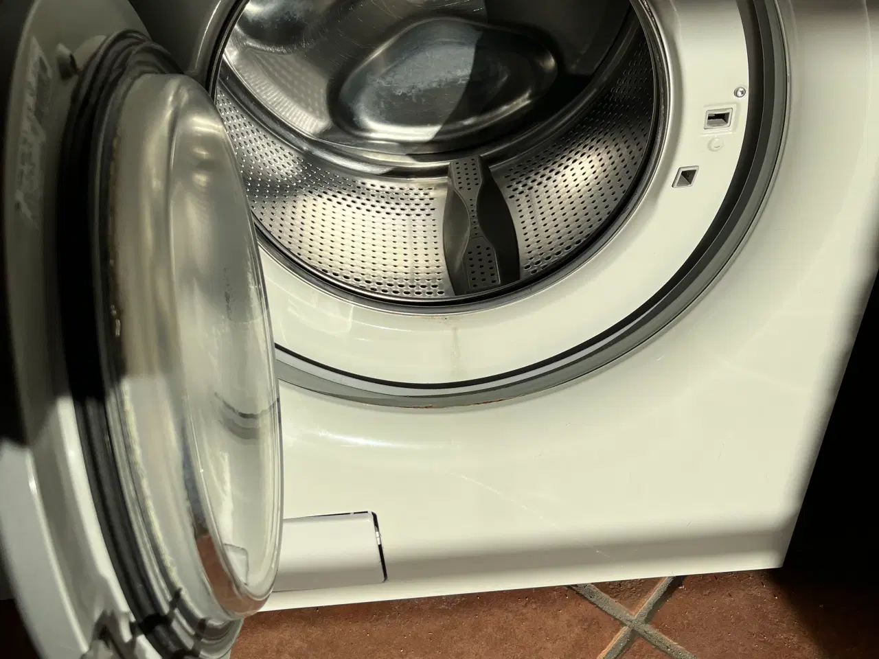 Billede 2 - Vaskemaskine og tørretumbler sælges 
