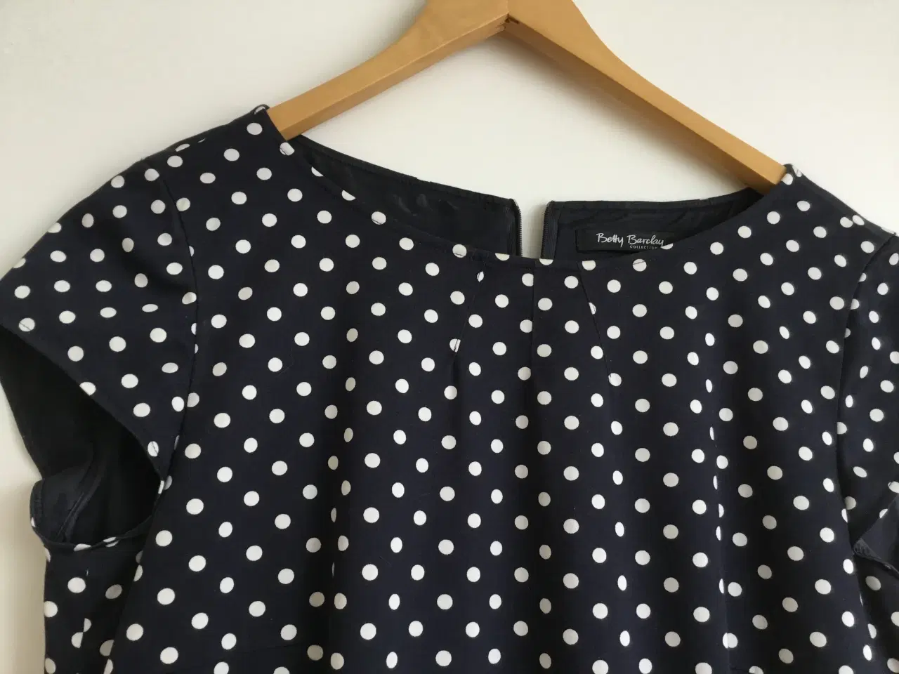 Billede 2 - Flot Betty Barlay kjole