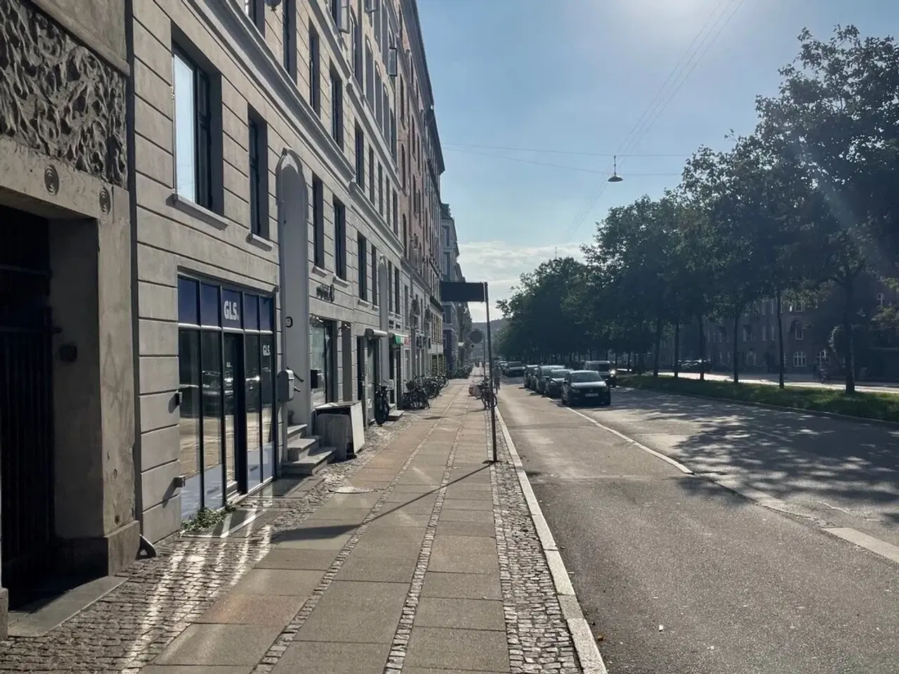Billede 8 - Særdeles velbeliggende butik/ klinik på 34 m² - Tæt på Metroen