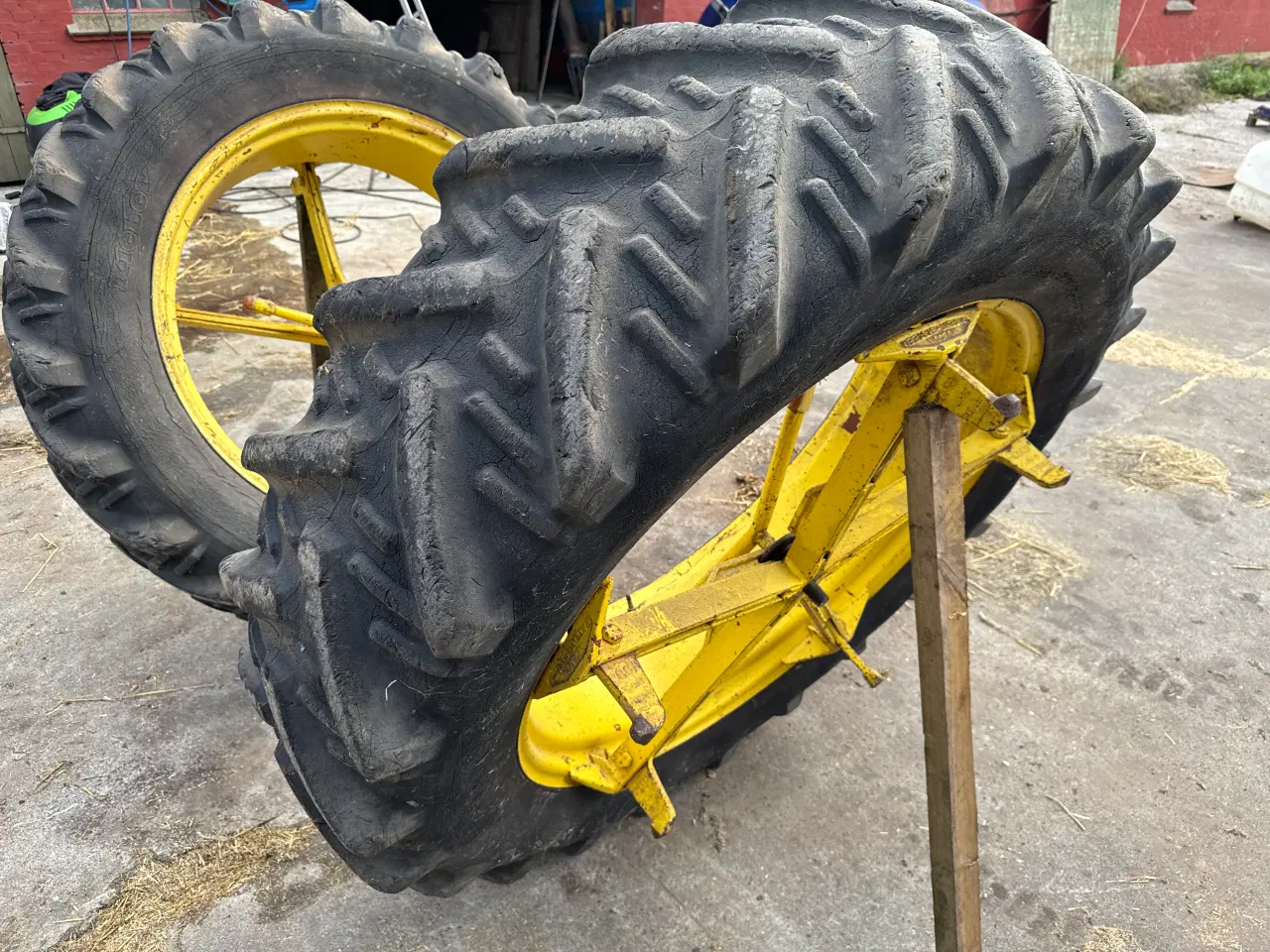Billede 6 - Tvillinghjul Kleber 15.5R38 med 5 Arme