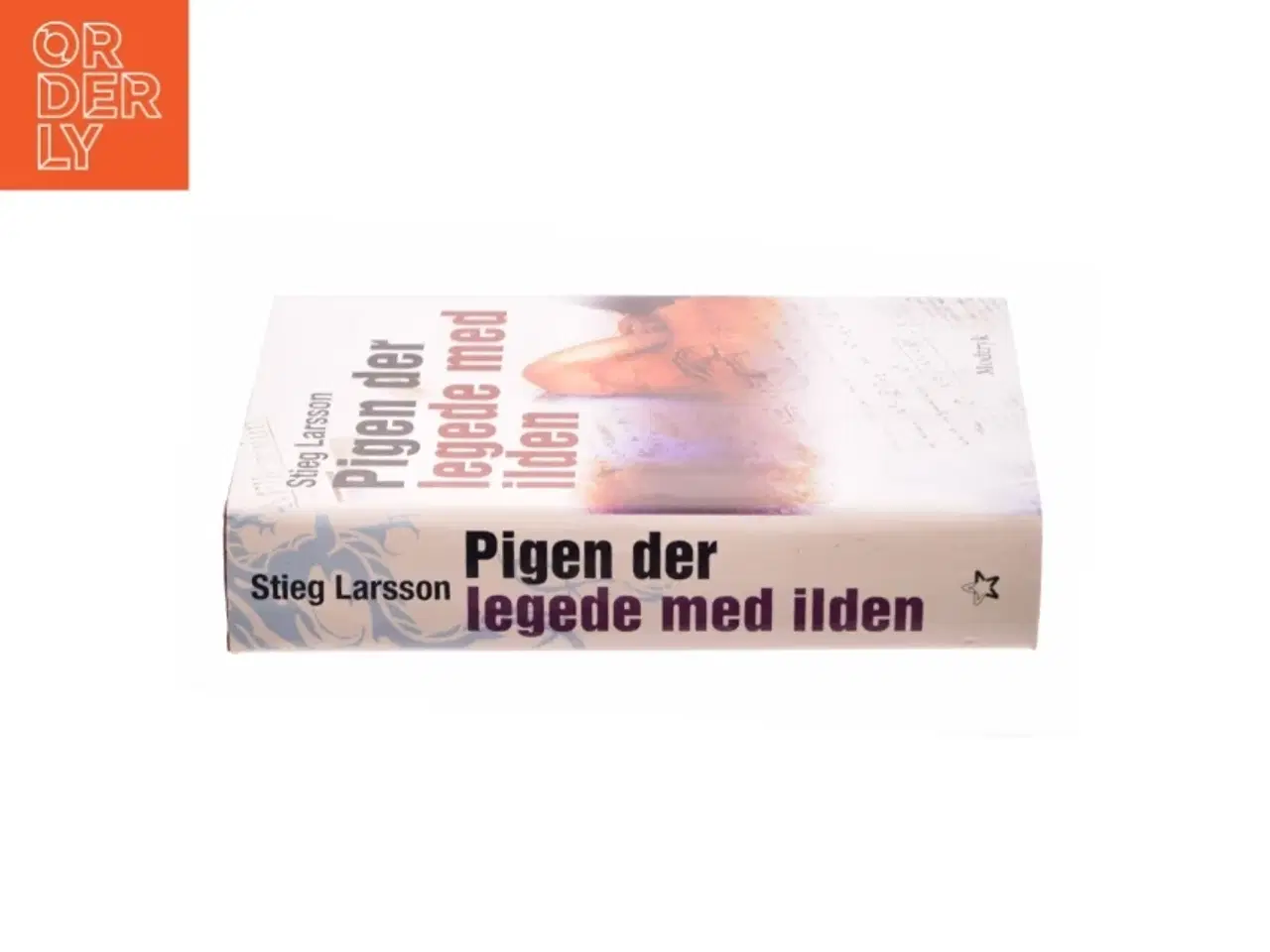 Billede 3 - Pigen der legede med ilden af Stieg Larsson (bog)