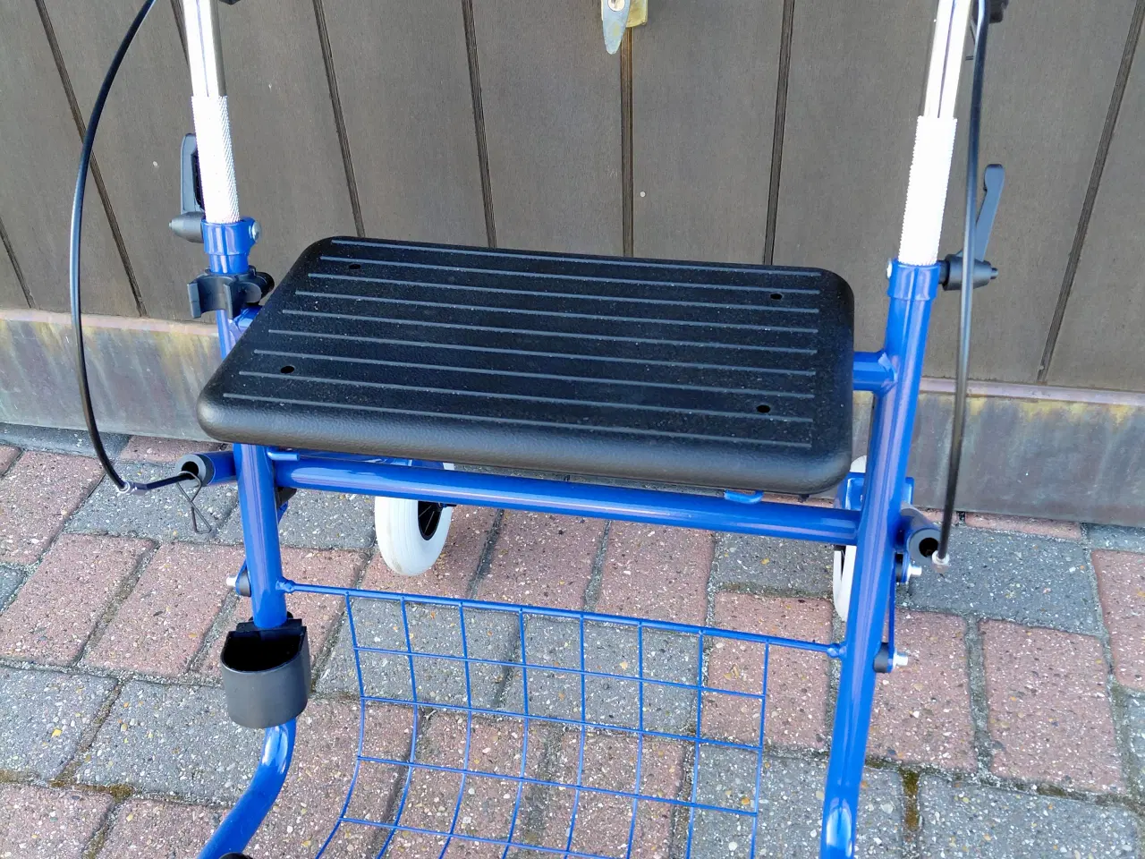 Billede 1 - ROLLATOR-- MED ERU BREMSER