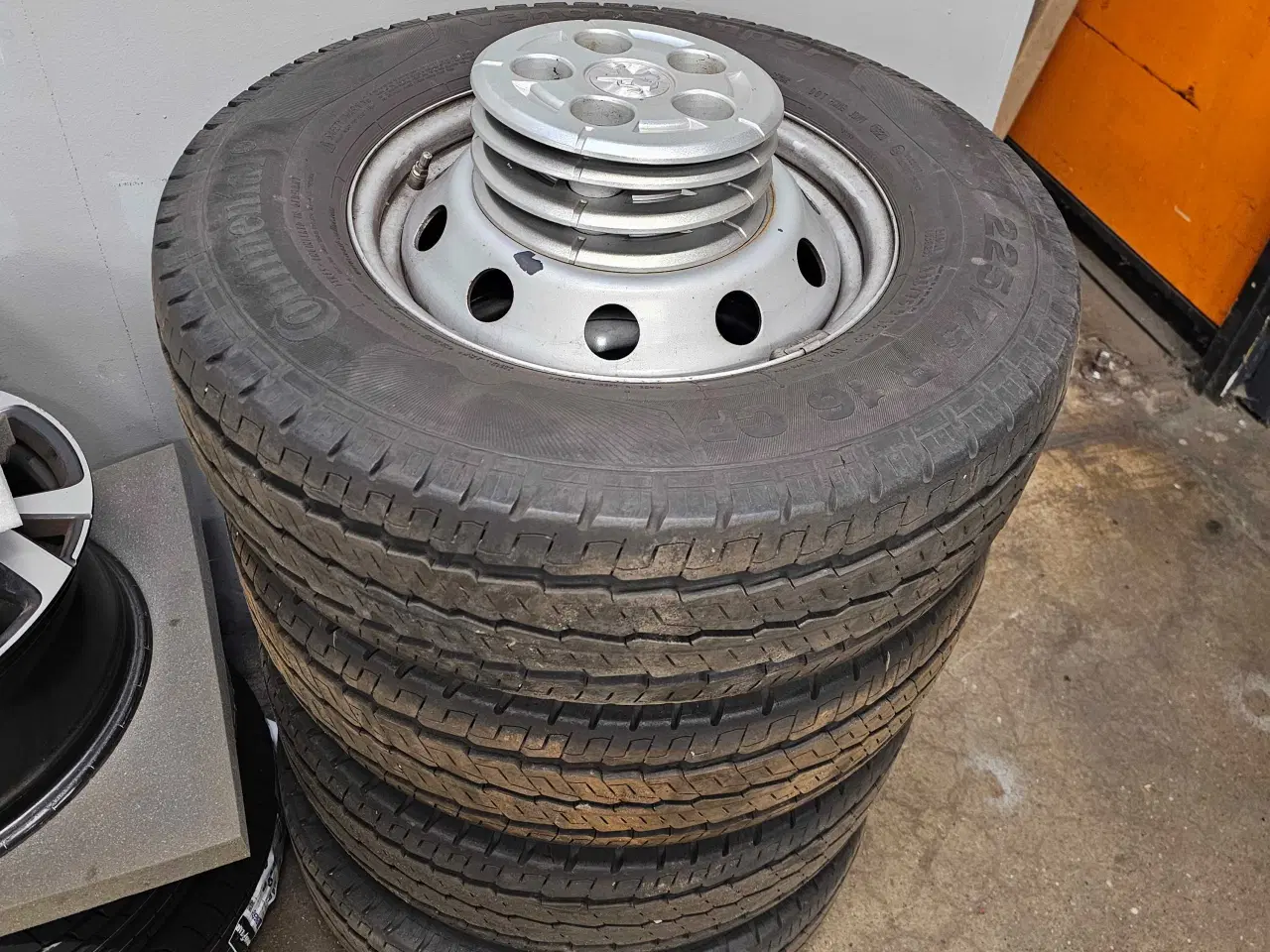 Billede 1 - Autocamper/varevogns hjul