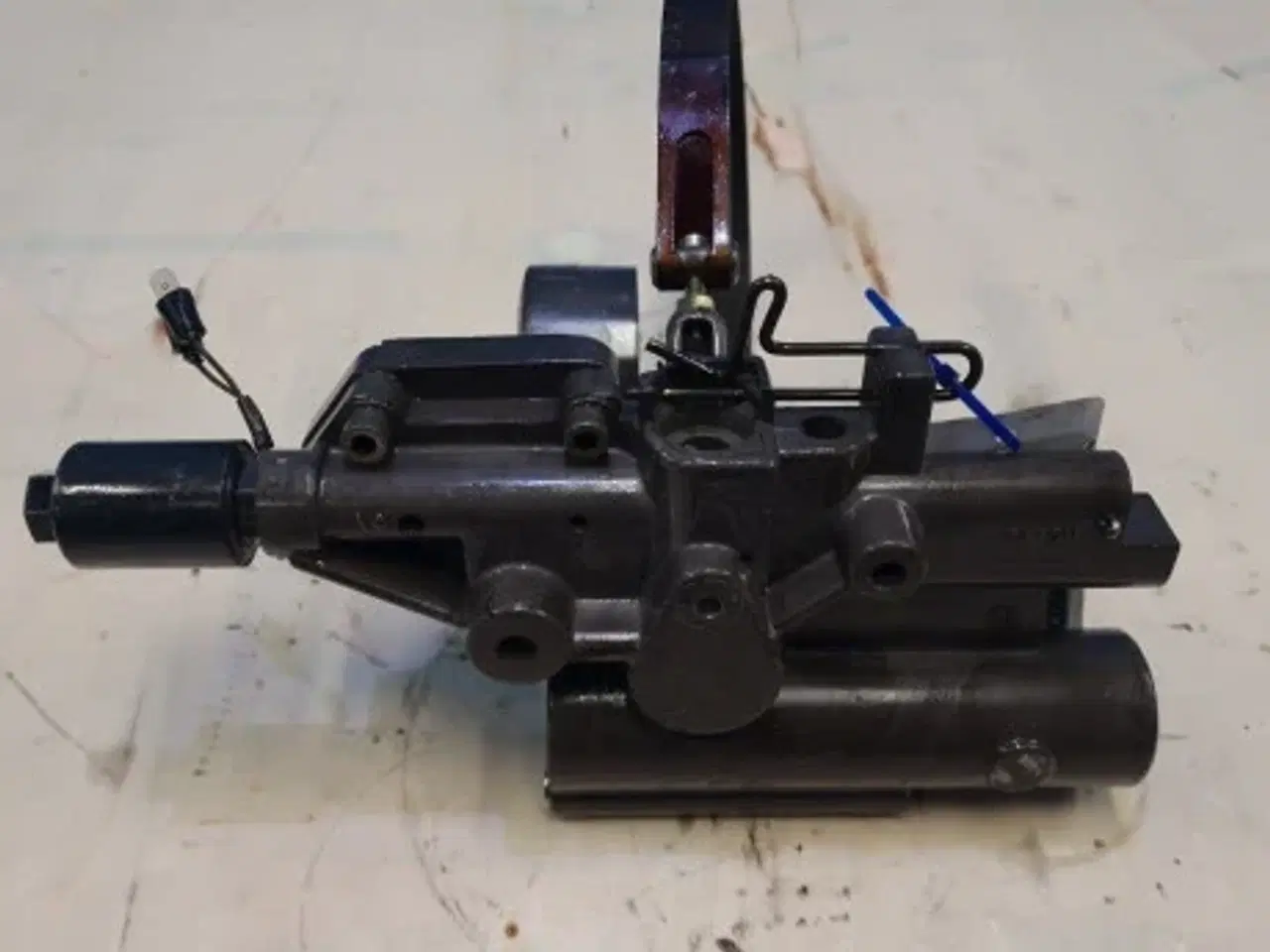 Billede 8 - Ford 6640 Hydraulikventil F0NNN700AB