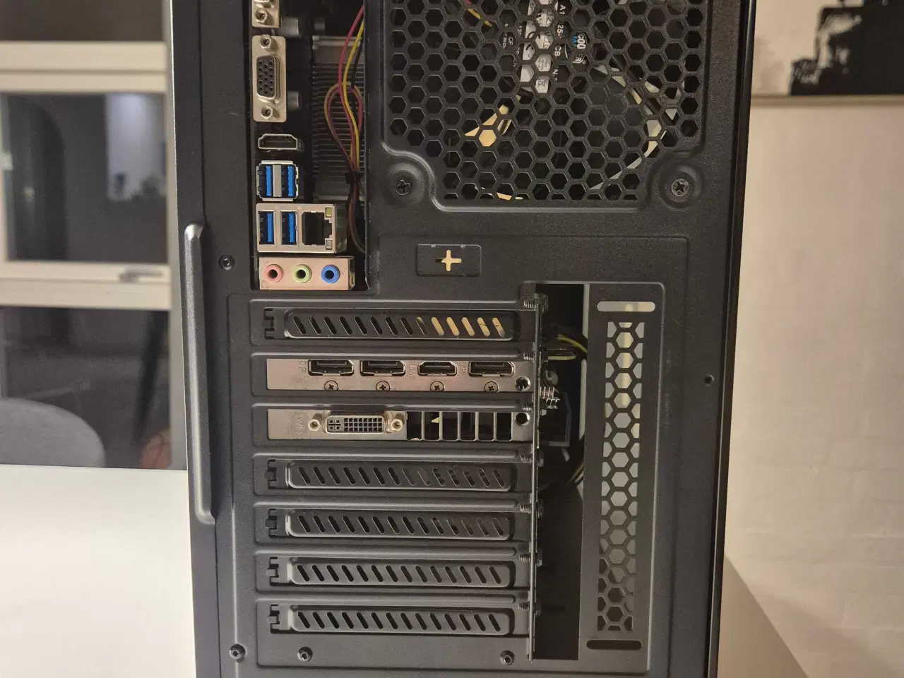 Billede 5 - Ryzen 5 Gaming PC med Skærm og Tilbehør