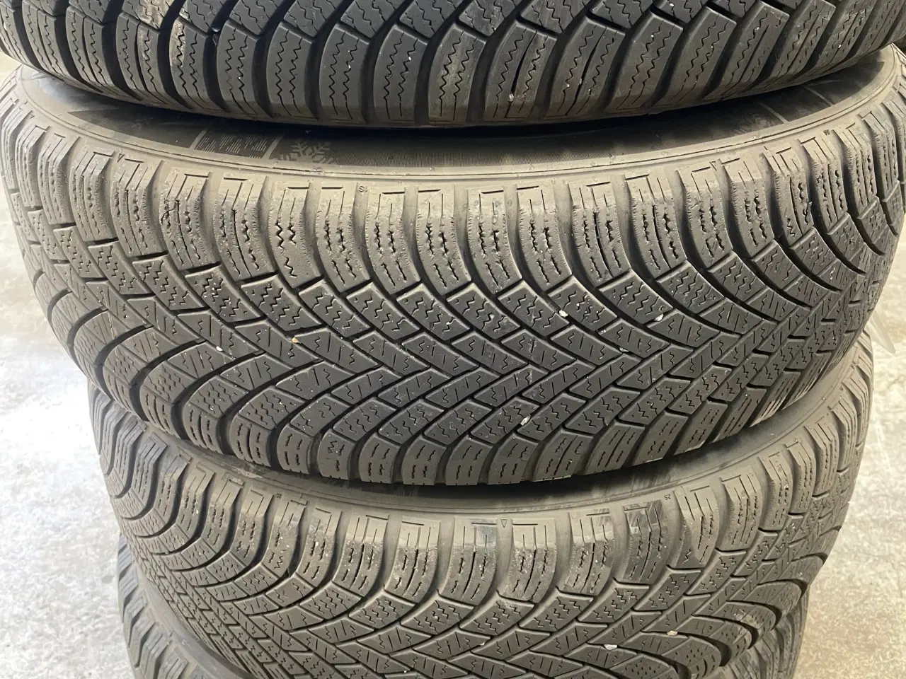 Billede 1 - 15 VW Golf 195/65r15 Ref.A3 vinter