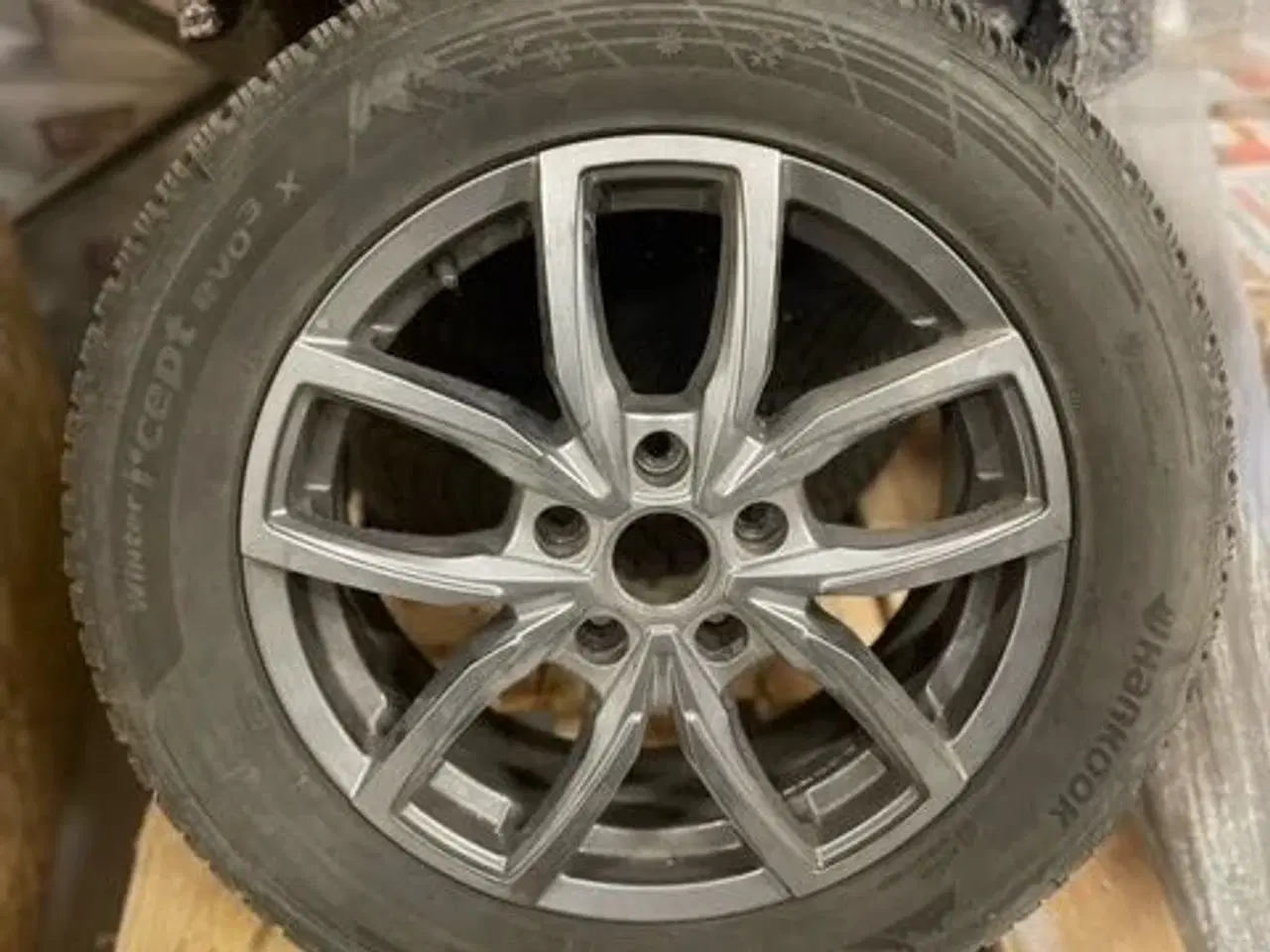 Billede 1 - Alufælge med vinterdæk 