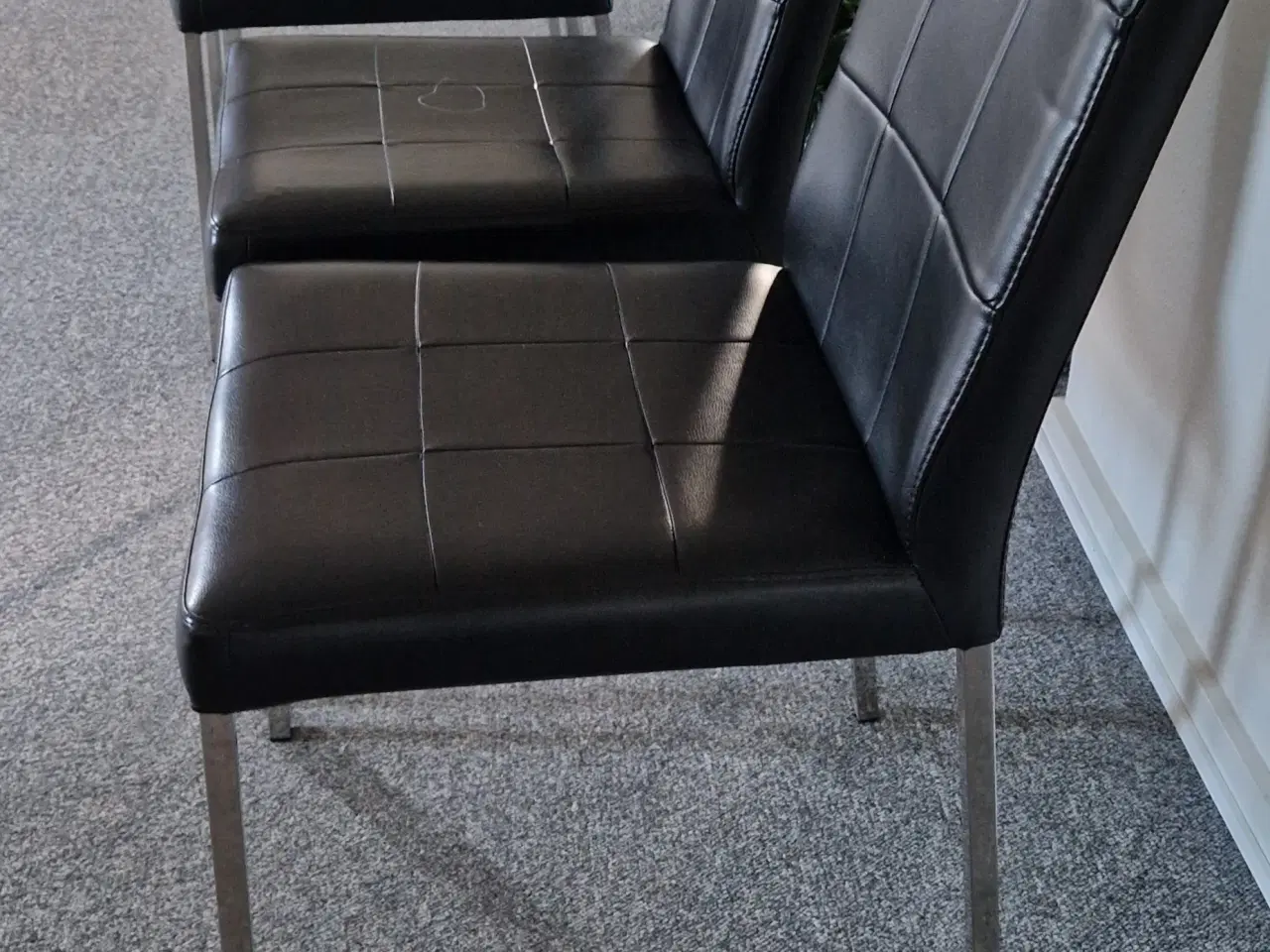 Billede 3 -  4 fine spisebord stole