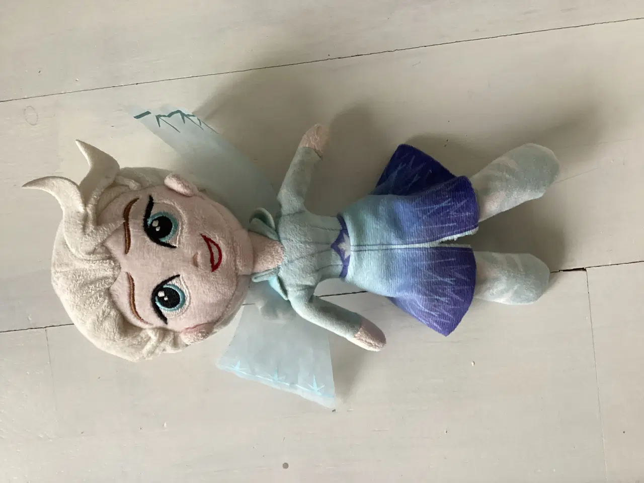 Billede 2 - Frozen dukke/bamse og puslespil i metal dåse