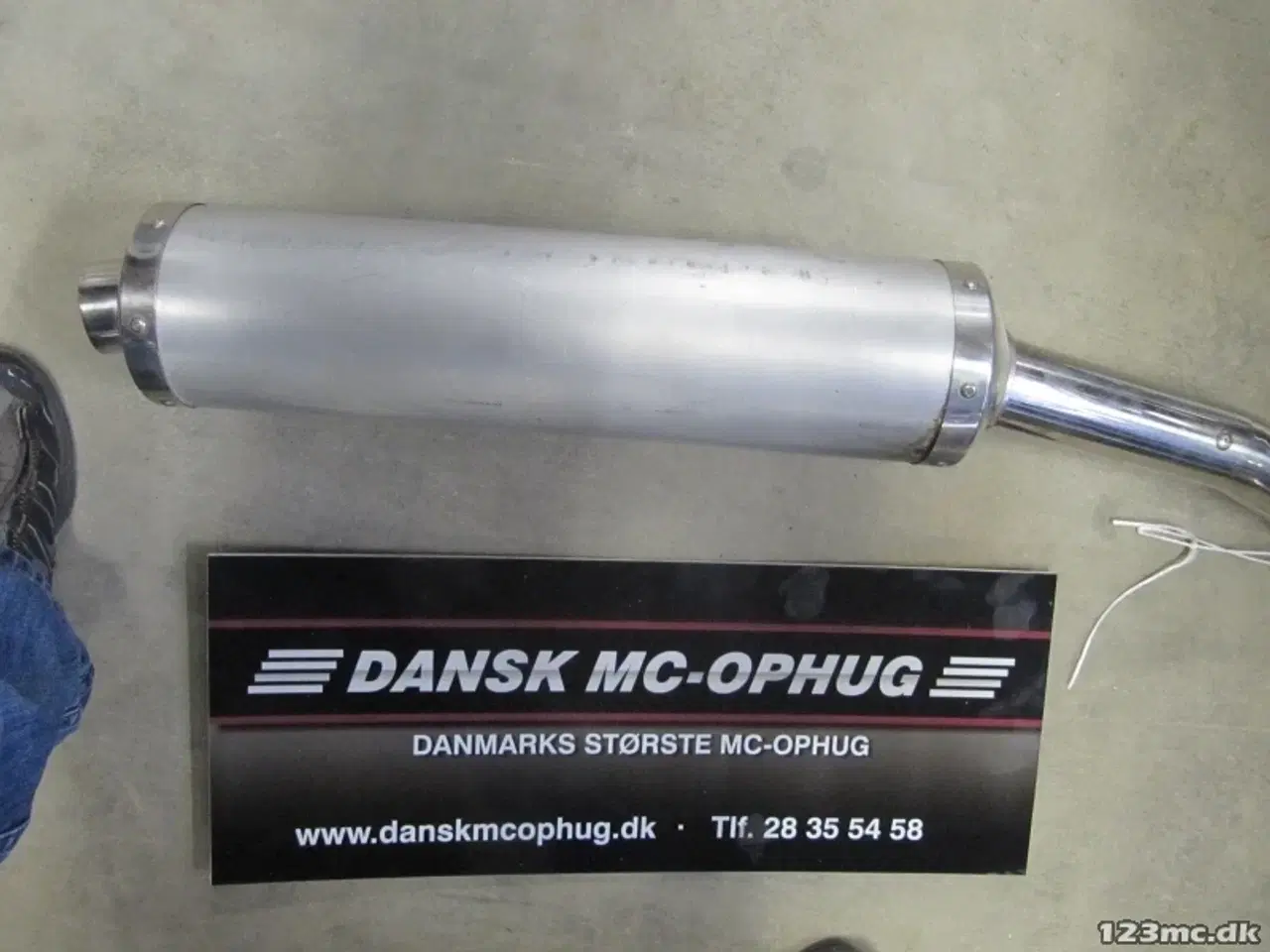 Billede 1 - Udstødning