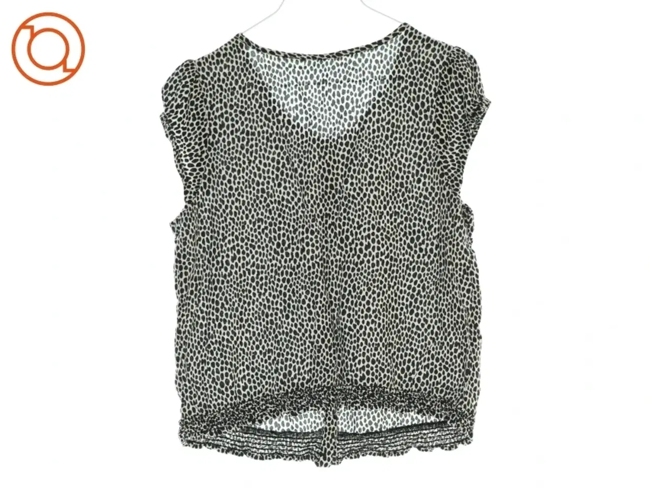 Billede 2 - Bluse med prikker (str. ca. 6 år)