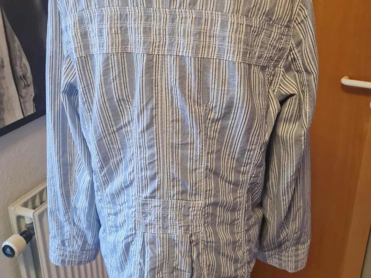 Billede 2 - Friendtex jakke str xl 42