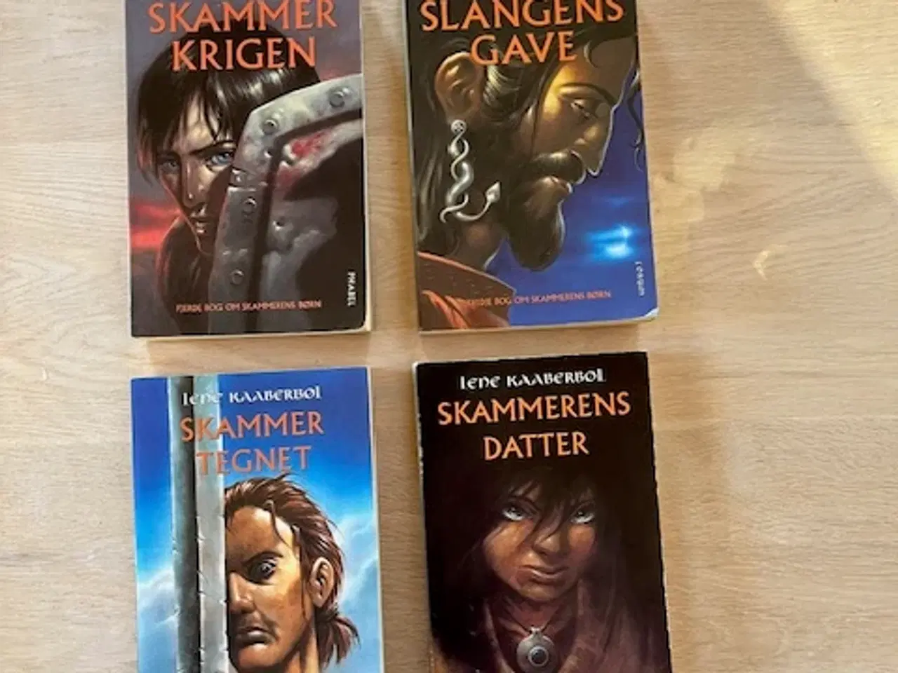 Billede 2 - Skammerens datter bind 1 - 4. 
