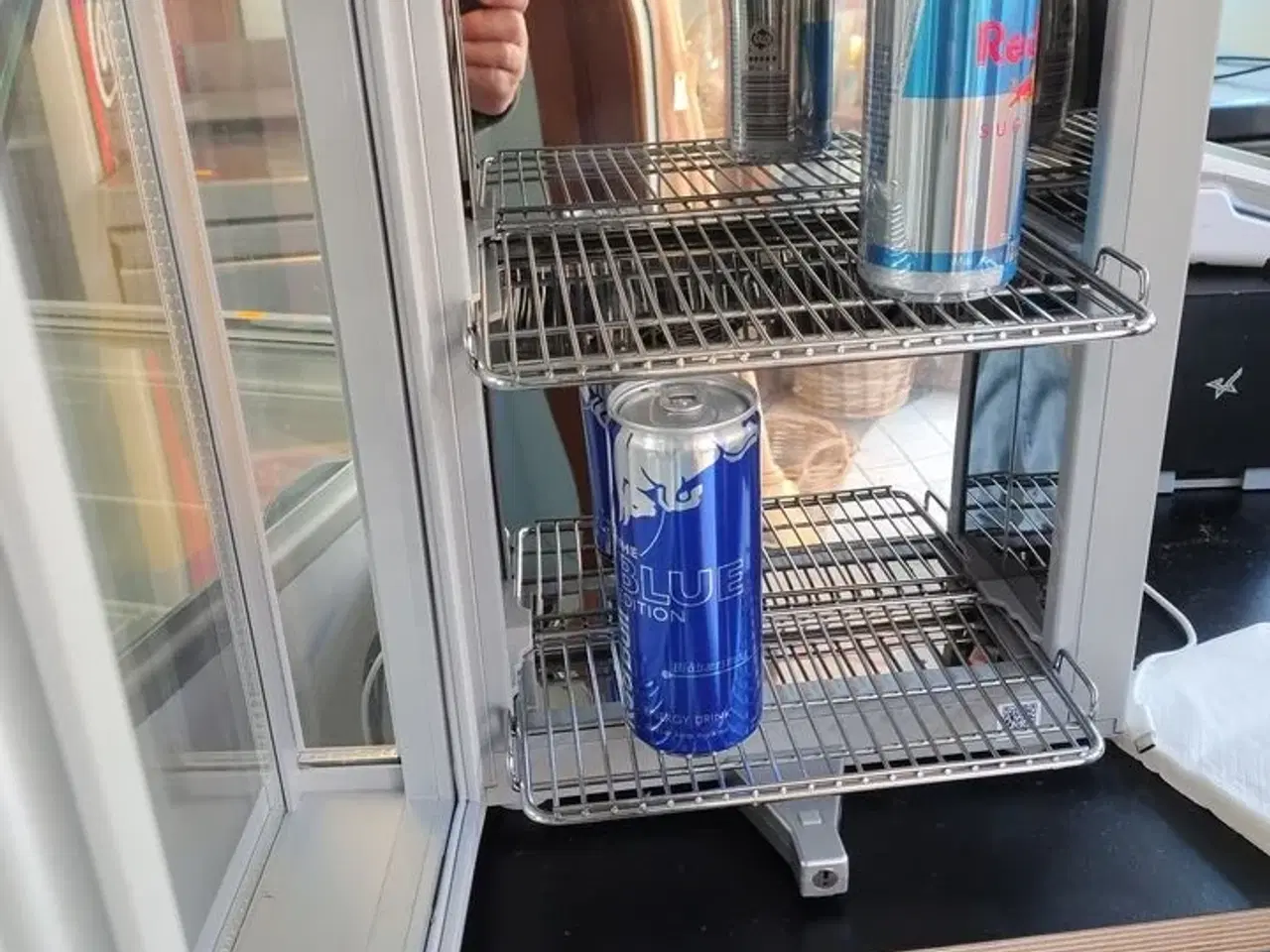 Billede 5 - Red Bull køleskab