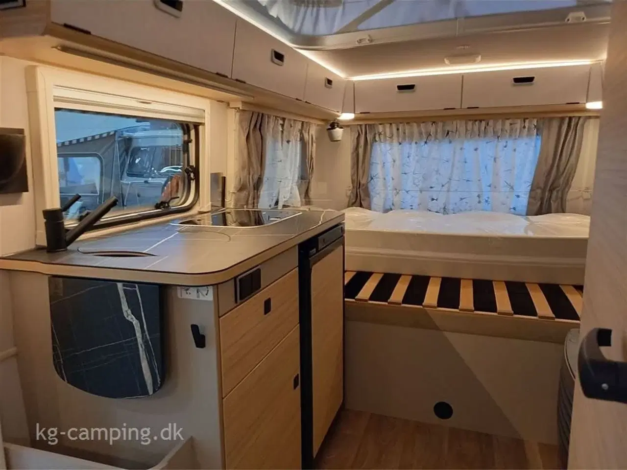 Billede 4 - 2024 - Eriba Touring 530 Nugget Gold   EFTERÅRSTILBUD nu nedsat med kr. 18.000,- | Spækket med ekstraudstyr!