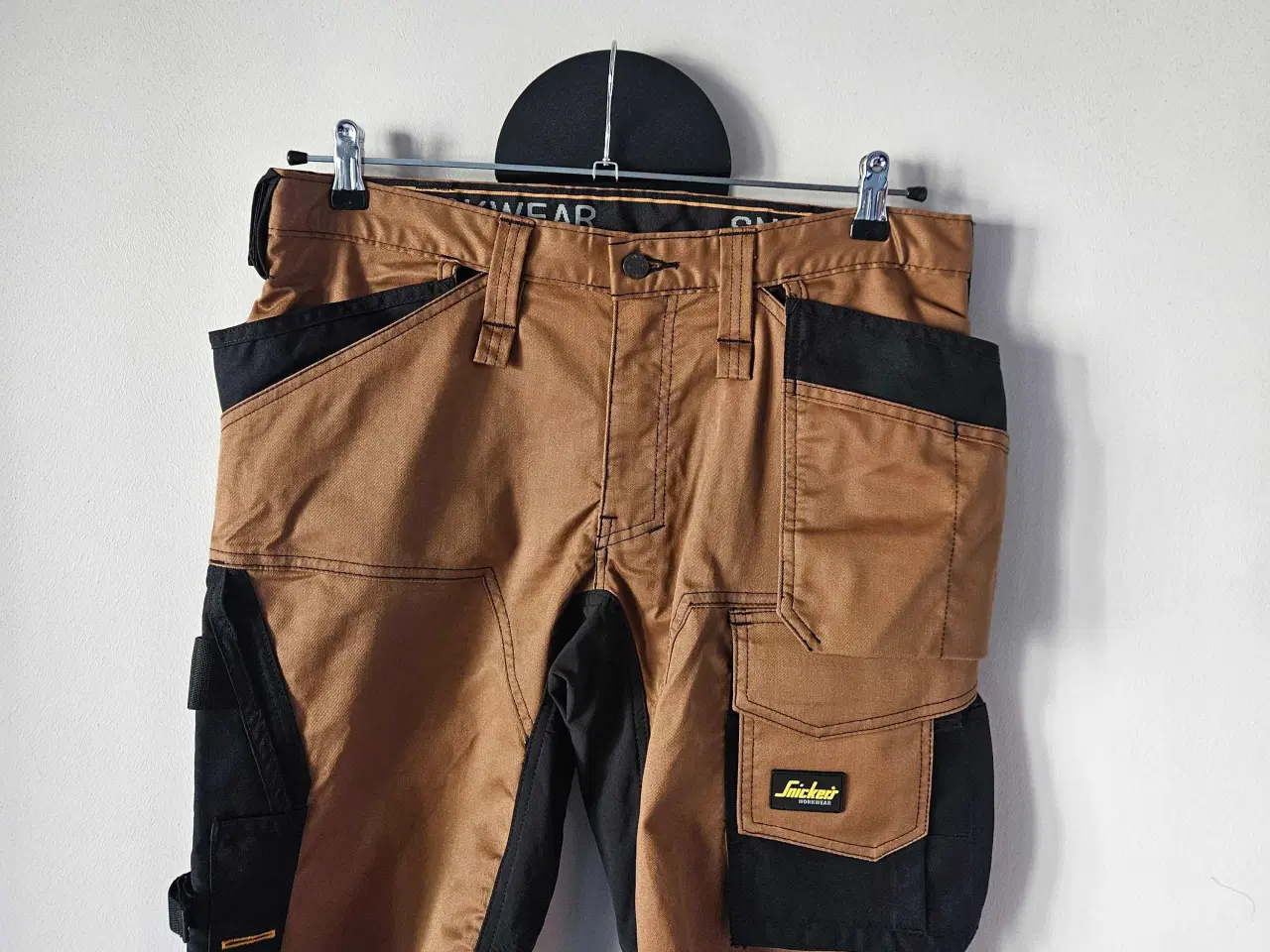 Billede 2 - Snickers Workwear brune shorts, størrelse 50