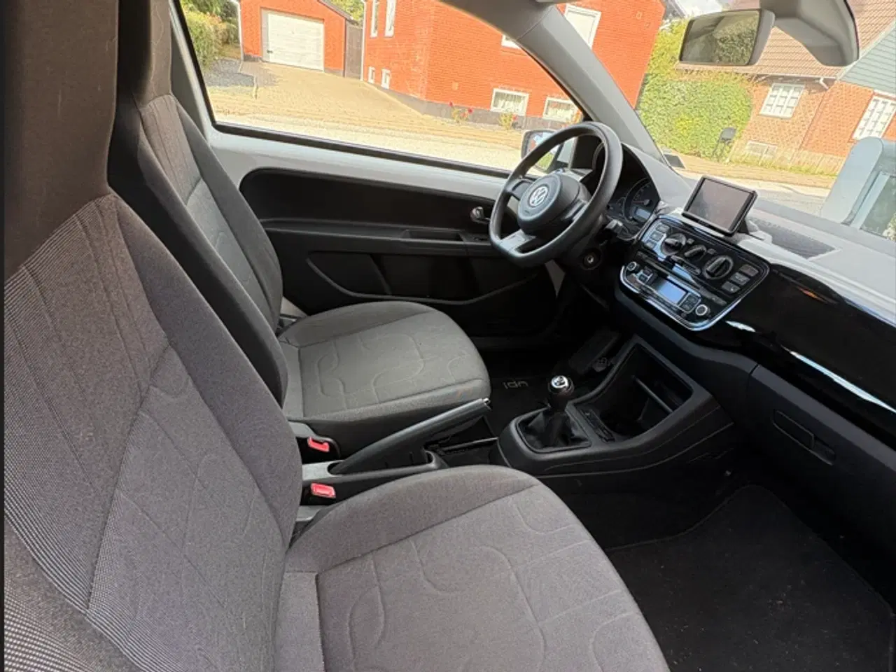 Billede 12 - Velholdt VW Up! Model 2013