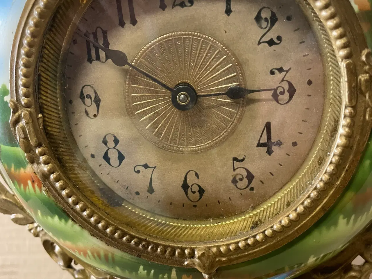 Billede 4 - Gl. porselæns ur