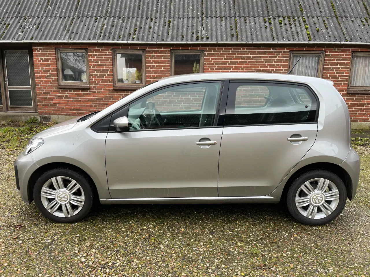 Billede 2 - Lav km-stand - VW High up! 1,0 TSI 