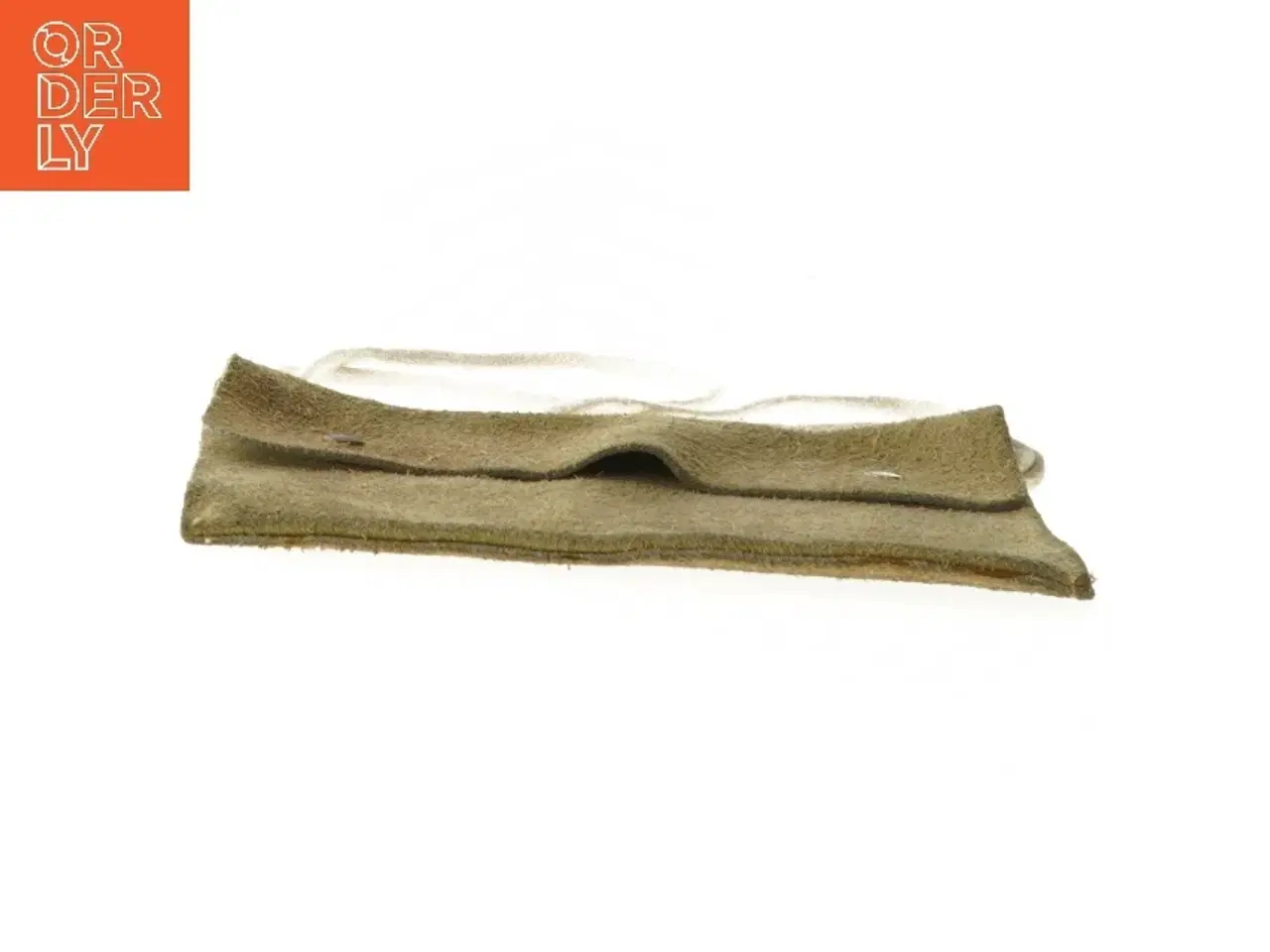 Billede 5 - lille stofpung med snor (str. 18x12 cm)