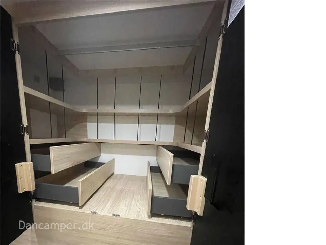 Billede 18 - 2024 - Chausson 650 Etape Line   Den flotte,  korte men dog meget rummelige Chausson 650 Etape Line  på kun 6,36 meter