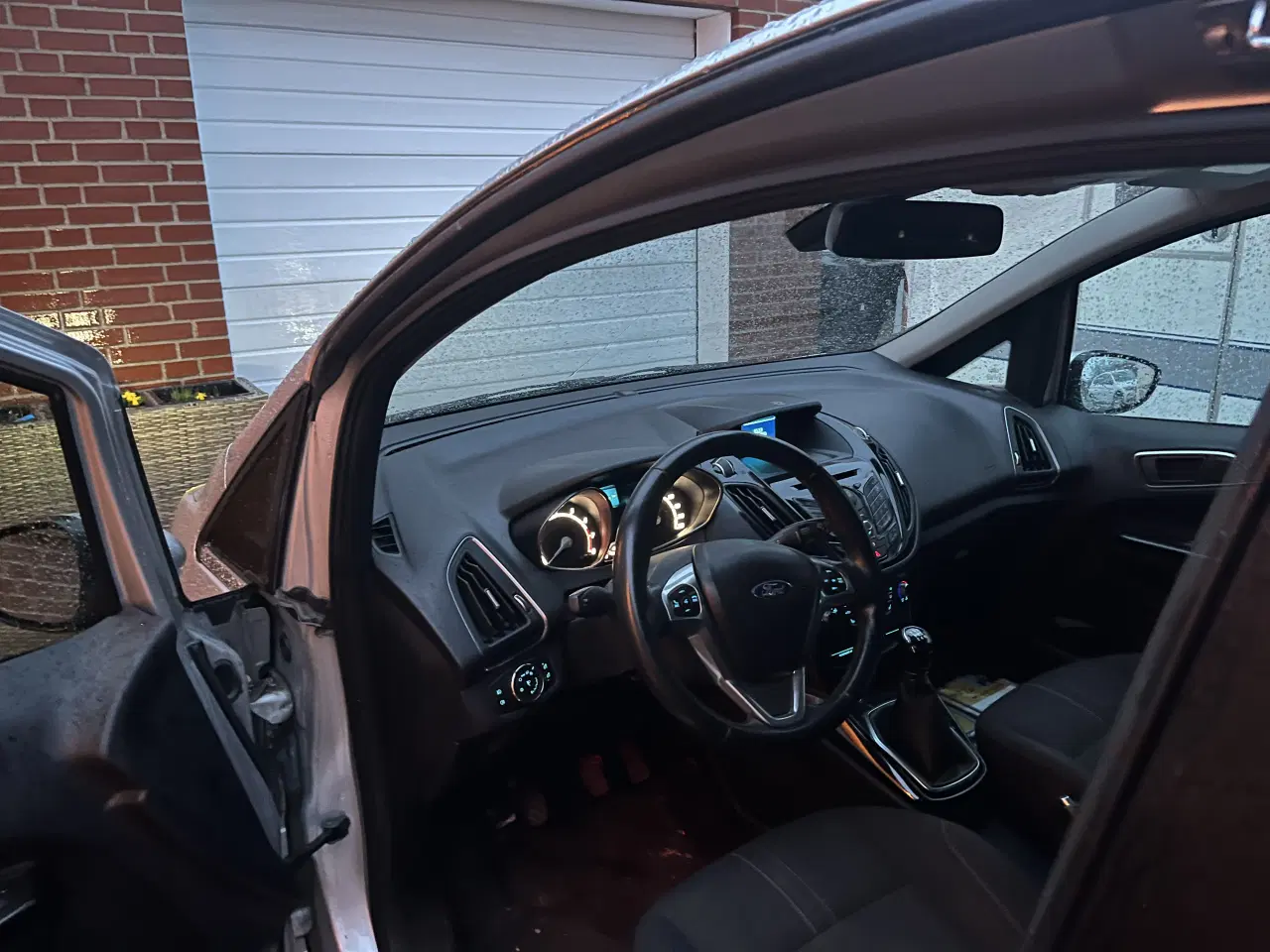 Billede 4 - Ny synet Ford bmax benzin 