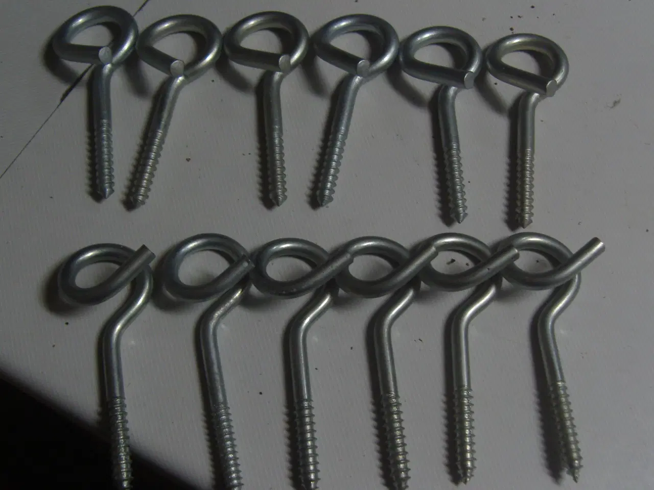 Billede 2 - Storm kroge 11stk + div.