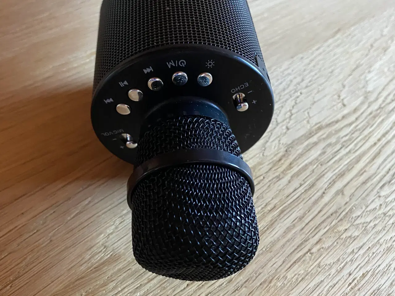 Billede 1 - Microfon oplades med mini usb.