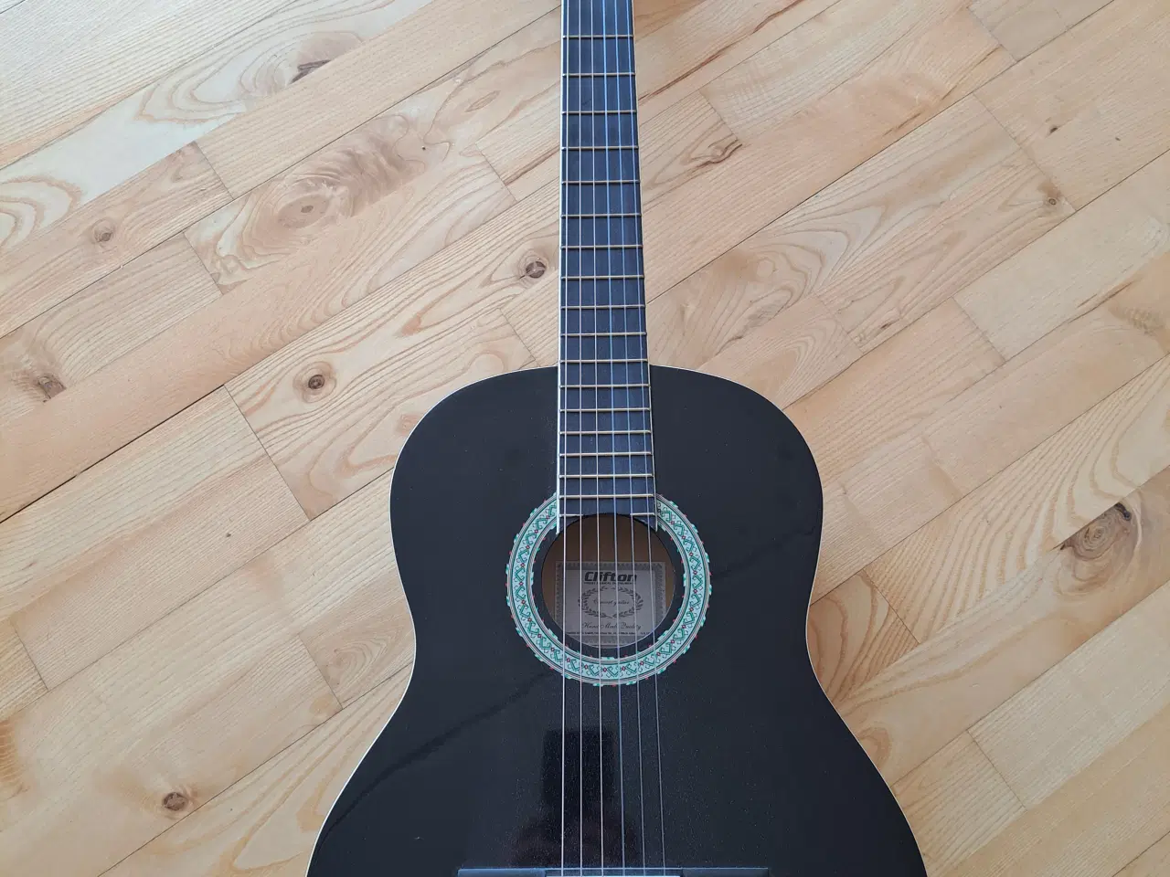 Billede 2 - Ny Guitar, Ikke brugt