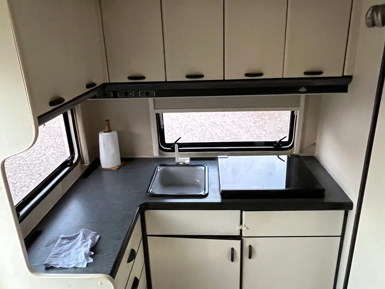 Billede 3 - Hobby campingvogn 