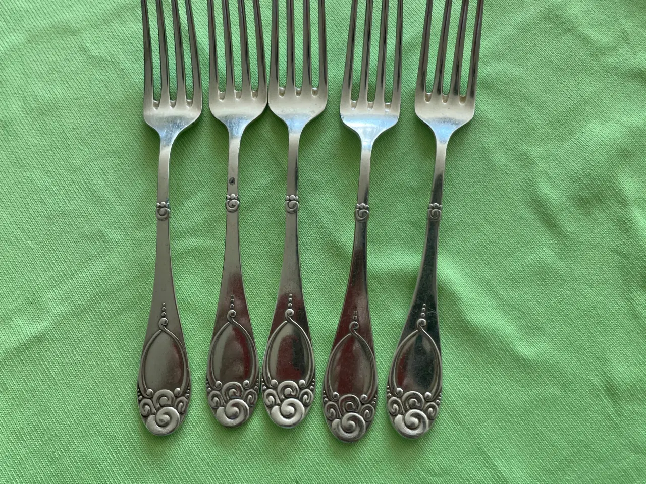 Billede 1 - 5 frokost gafler i sølvplet