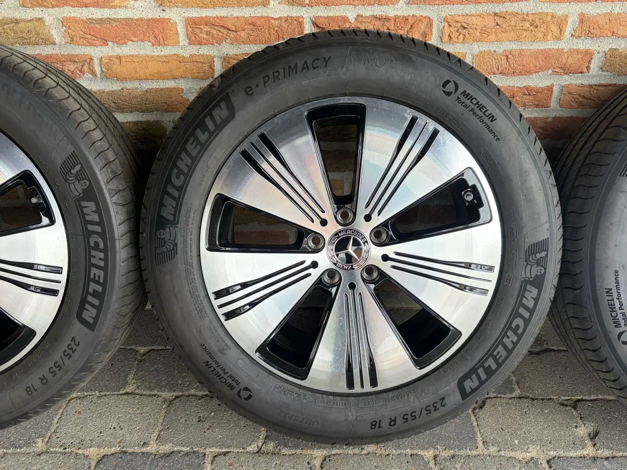 Billede 4 - 18” originale Mercedes EQA/EQB AERO aluhjul