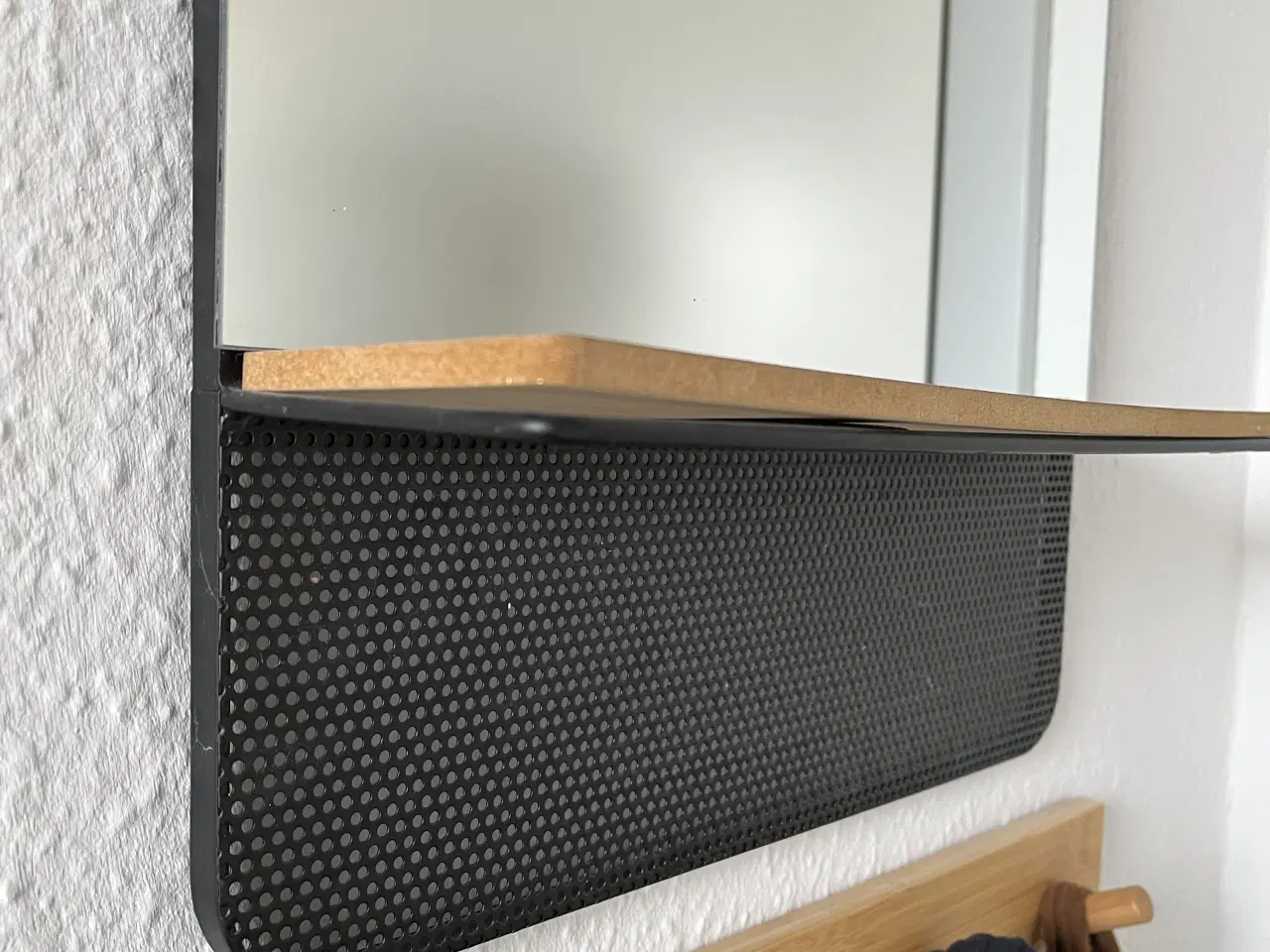 Billede 3 - Spejl med hylde