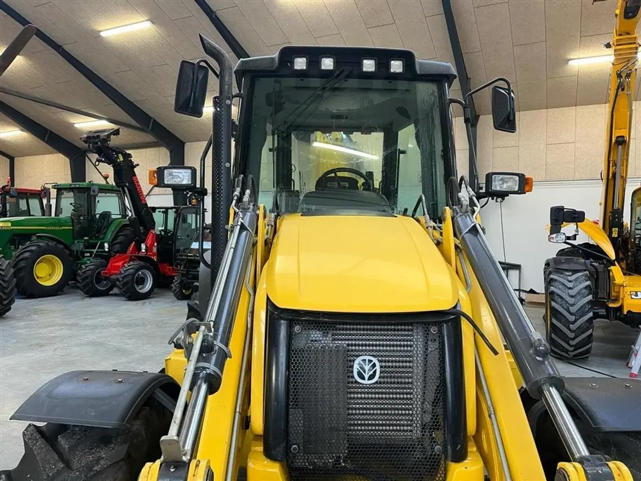 Billede 3 - New Holland B110C TC
