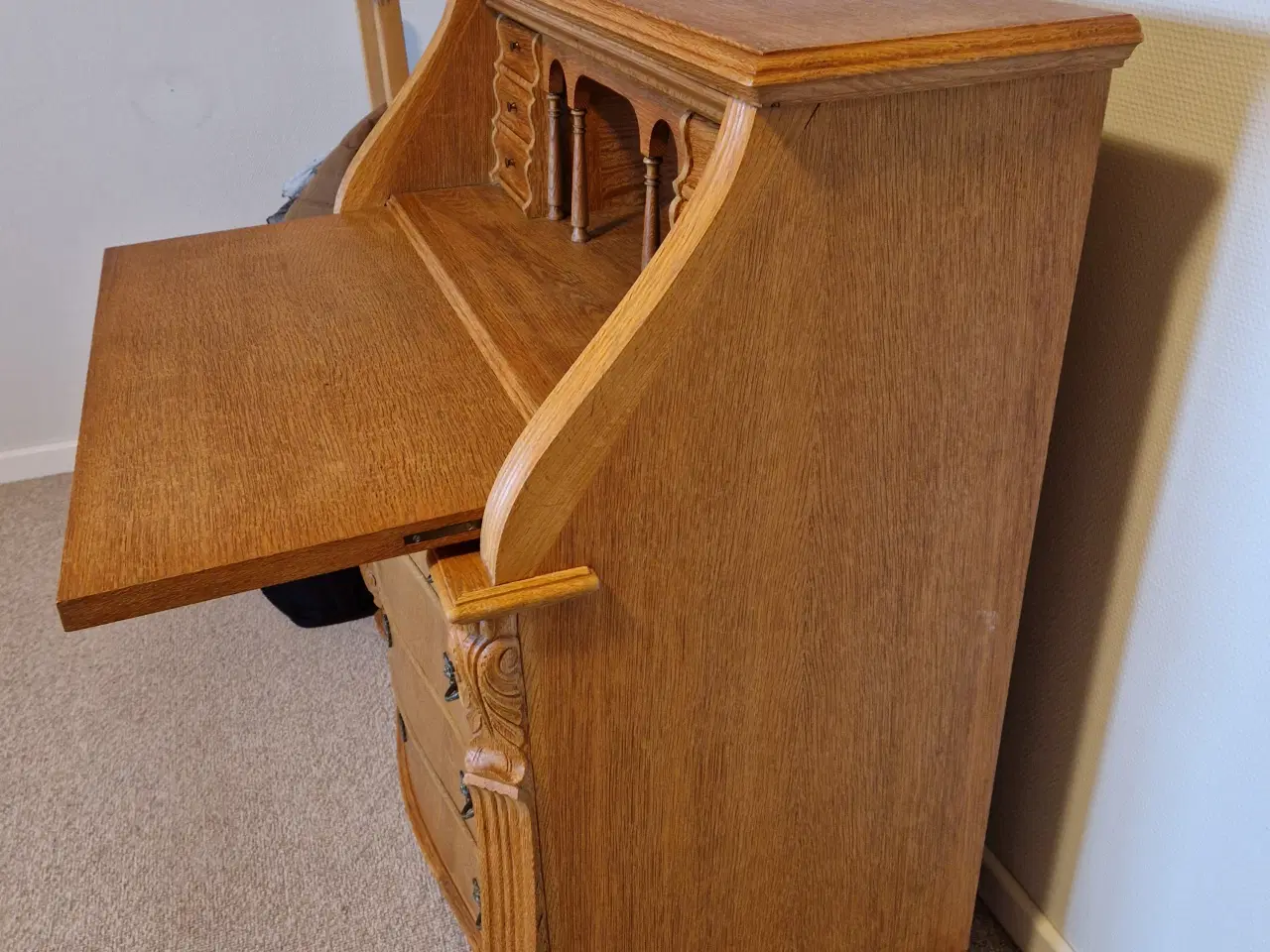 Billede 5 - Antik skænk i eg