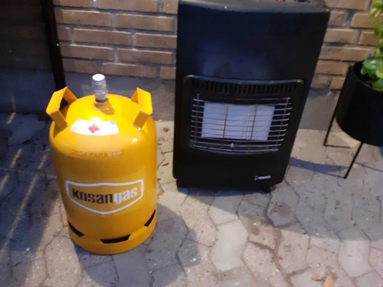 Billede 1 - Gasovn med gasflaske 