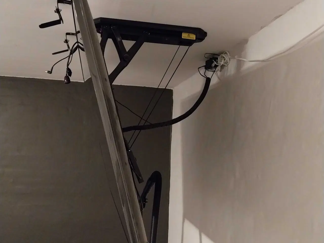 Billede 5 - Tv ophæng med motor til loft