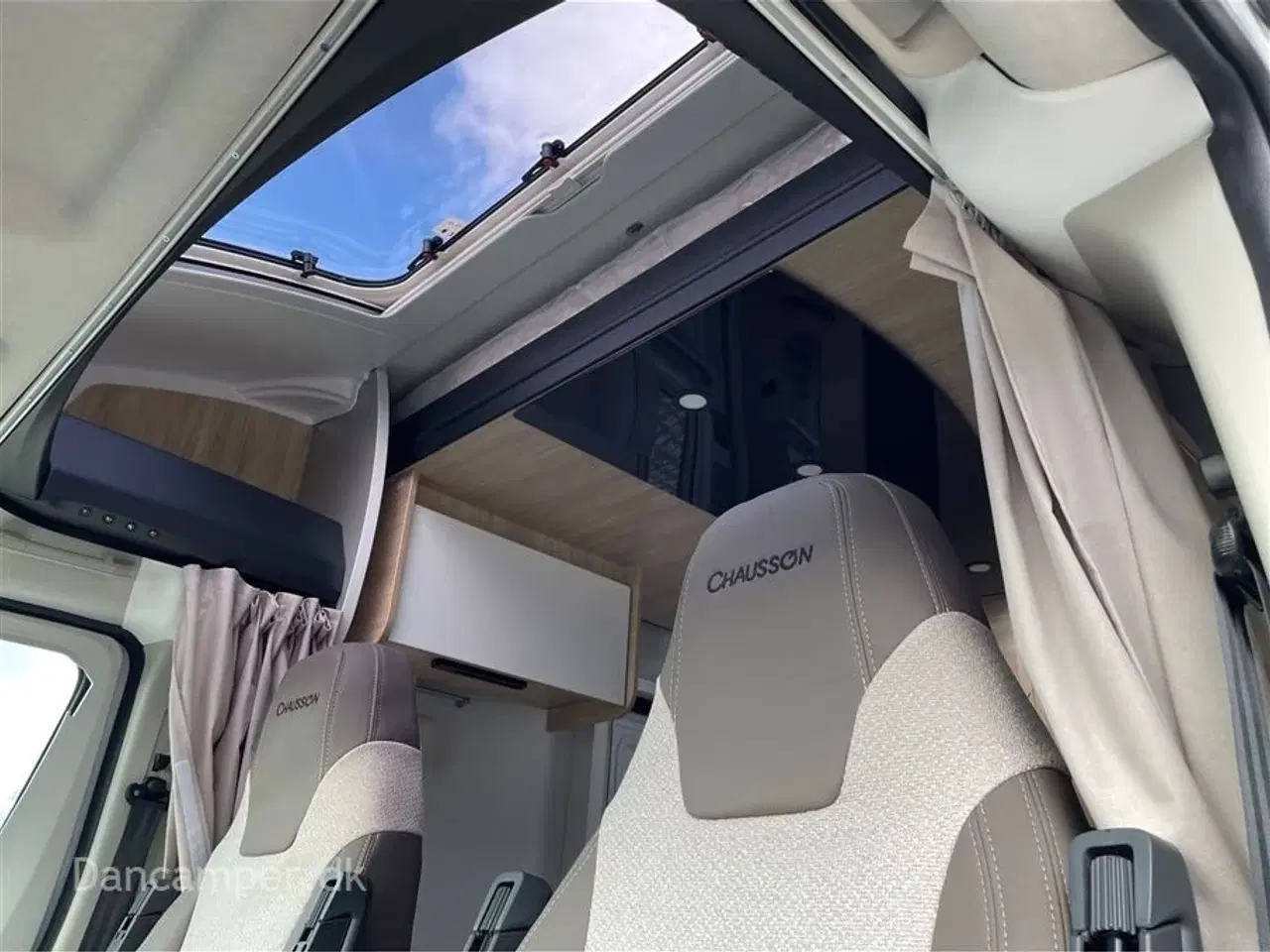 Billede 9 - 2026 - Chausson 797 Ultimate Line   Chausson 797 Ultimate Line, 140 HK, 8-trins automatgearkasse, solcelle. sænkeseng, alu.fælge og adaptiv fartpilot