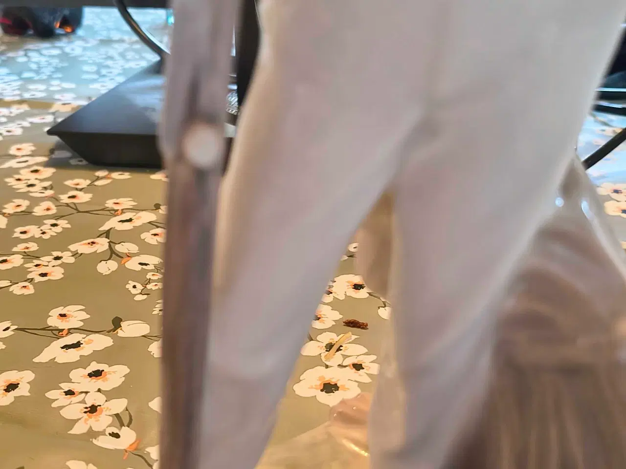 Billede 3 - Royal Copenhagen porcelænsfigur af mand med le