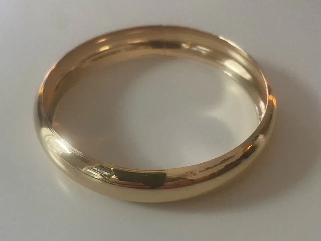 Billede 1 - * Lækker rund armring