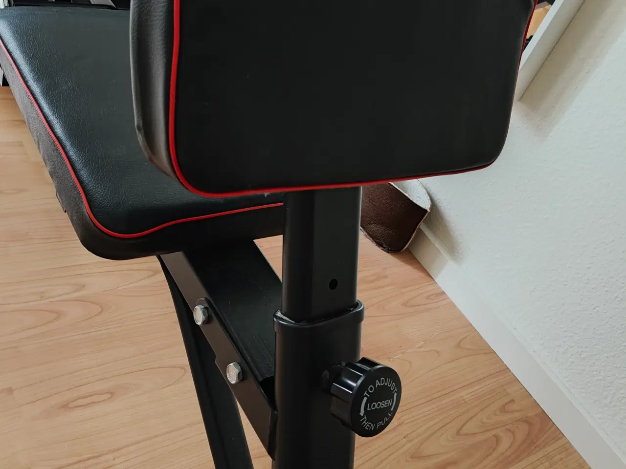 Billede 4 - Træningsbænk + Håndvægte